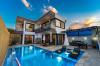 Villa Buket