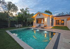 Villa Down