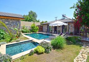 Villa Lamia