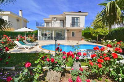 Villa Akay