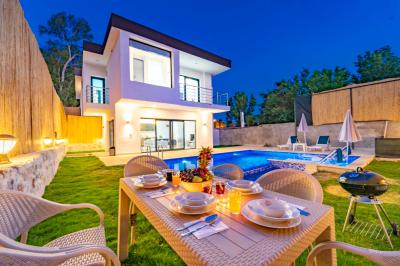 Villa Boston