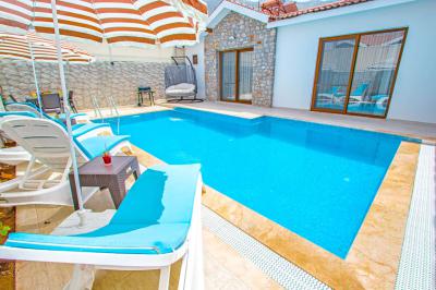 Villa Linos 2