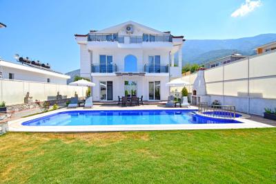 Villa Dinyester
