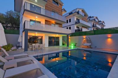 Villa Sude Naz