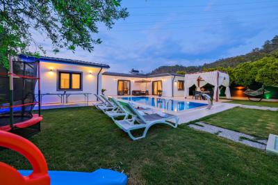 Villa Sihir