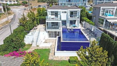 Villa Silver
