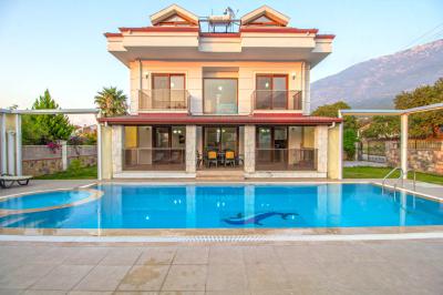 Villa Ayla