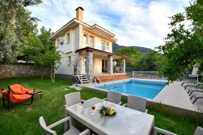 Villa Almond 1