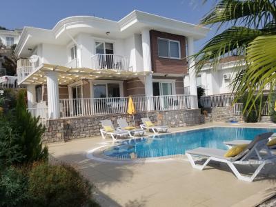 Villa Ela Duo
