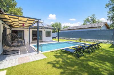 Villa Lavinya 1