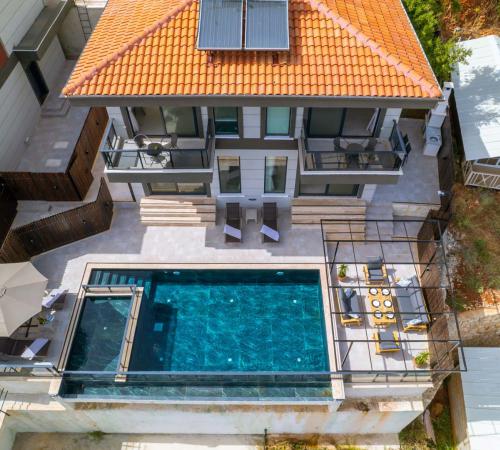 Villa Ayşena, Kaş Çukurbağ'da 3 Odalı Özel Havuzlu Kiralık Villa - Birebirvilla