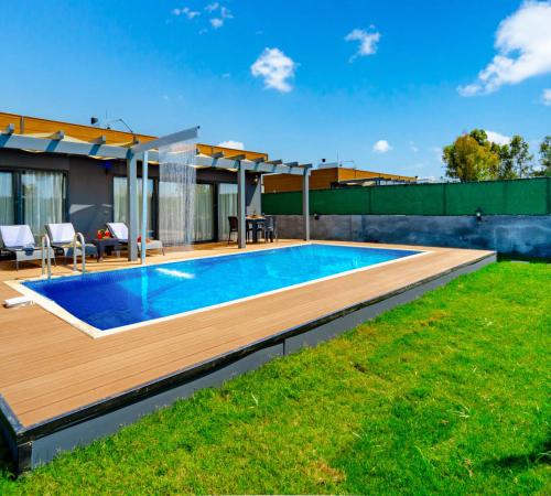 Villa Vera 12, Fethiye Çalış'da 1 Odalı Jakuzili Muhafazakar Villa - Birebirvilla