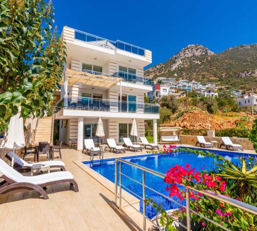 Villa Optimum, Kalkan Ortaalan'da 5 Odalı 10 Kişilik Havuzlu Villa - Birebirvilla