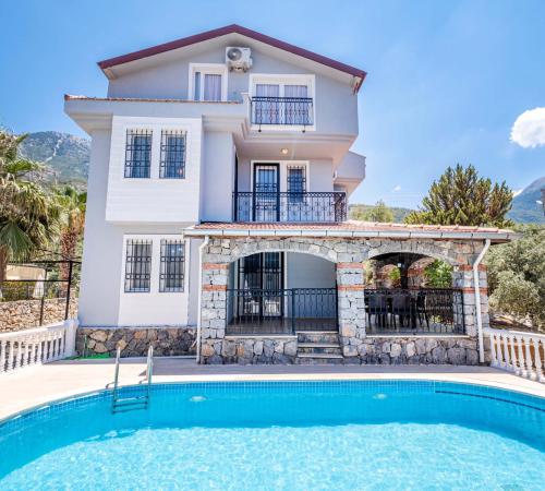 Villa Erya 2, Ölüdeniz Ovacık'da 8 Kişilik Kiralık Villa - Birebirvilla
