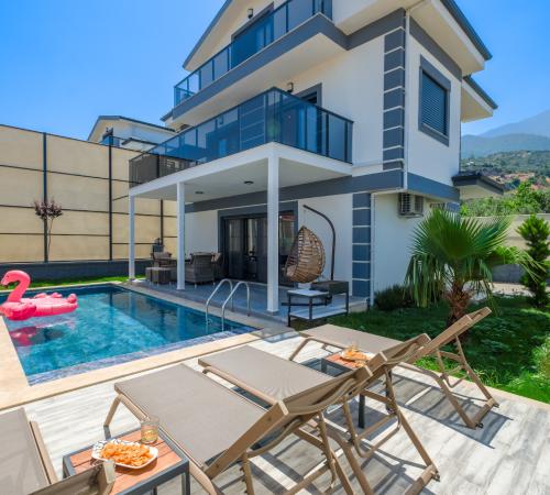 Villa Edalı 1, Fethiye Karaçulha'da 3 Odalı Jakuzili Tatil Villası - Birebirvilla