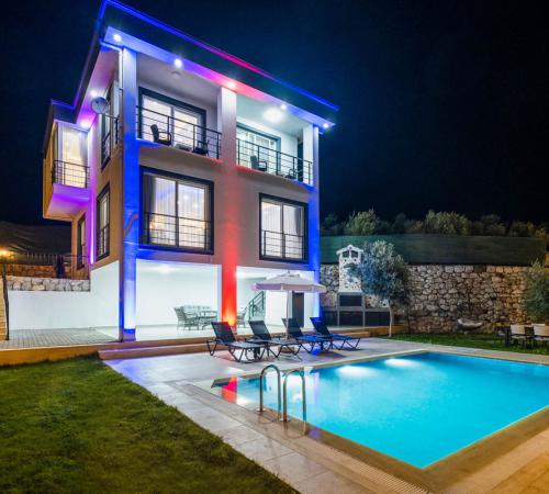 Villa Lize, Fethiye Karaçulha'da 2 Odalı Jakuzili Kiralık Villa - Birebirvilla