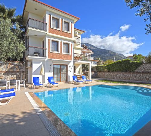 Villa Bella, Fethiye, Hisarönü'nde 6 Kişilik Kiralık Tatil Villası - Birebirvilla