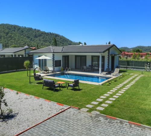 Villa Keyif 1, Fethiye İnlice'de 4 Kişilik Havuzu Korunaklı Tatil Villası - Birebirvilla