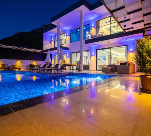 Villa Likör, Kalkan Kördere mevkiinde 6 Kişilik Lüks Villa - Birebirvilla