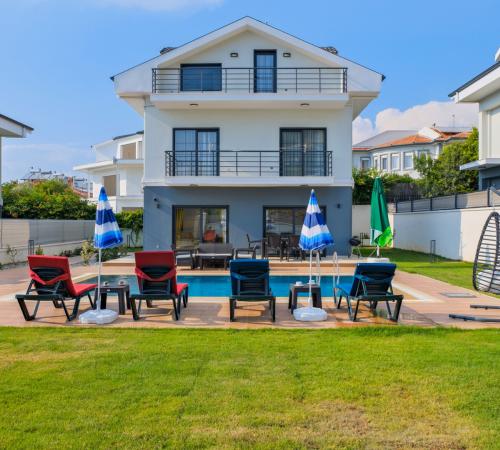 Villa Maral 2, Fethiye, Ovacık'da 6 Kişilik Jakuzili Kiralık Villa - Birebirvilla