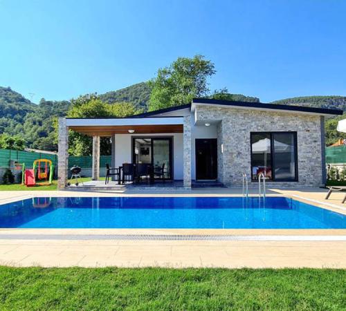 Villa Serenia 1, Fethiye İnlice'de 4 Kişilik Havuzu Korunaklı Tatil Villası - Birebirvilla