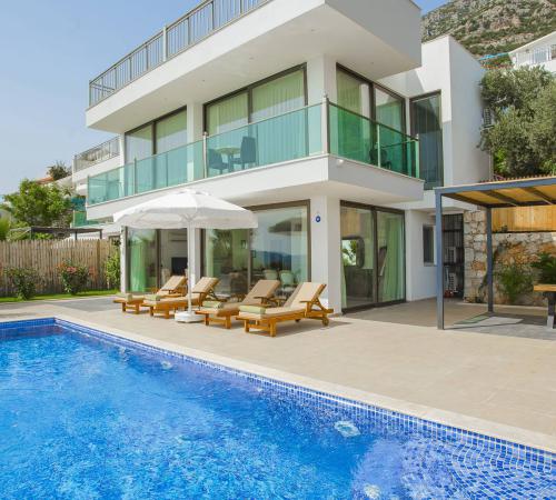 Villa Sunrise, Kalkan Kördere'de 6 Kişilik Deniz Manzaralı Lüks Tatil Villası - Birebirvilla