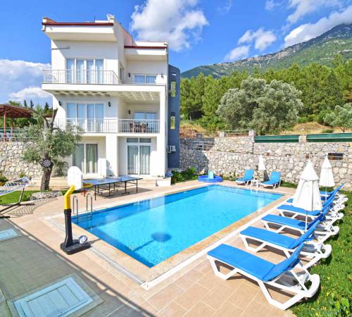 Villa Zeytin, Fethiye Ovacık'da 5 Odalı 10 Kişilik Kiralık Villa - Birebirvilla