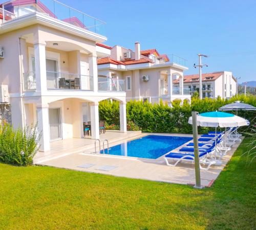 Villa Agila 2, Çalış Plajına 500m Yürüme Mesafesinde 7 Kişilik Geniş Aile Villası - Birebirvilla