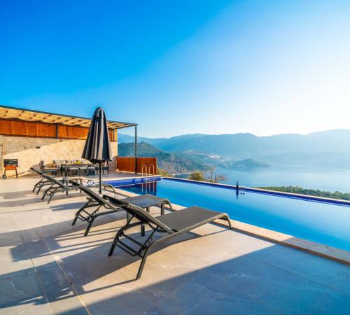 Villa Ruby, Kalkan'da 6 Kişilik Jakuzili Deniz Manzaralı Villa - Birebirvilla