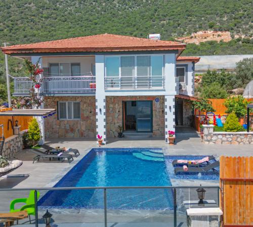 Villa Coral Kalkan, Kaş'ta 4 Kişilik Özel Havuzlu Villa - Birebirvilla