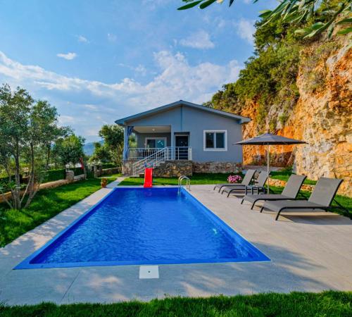 Villa Hope, Fethiye, Göcek mevkisinde 6 Kişilik Özel havuzlu Kiralık Villa - Birebirvilla