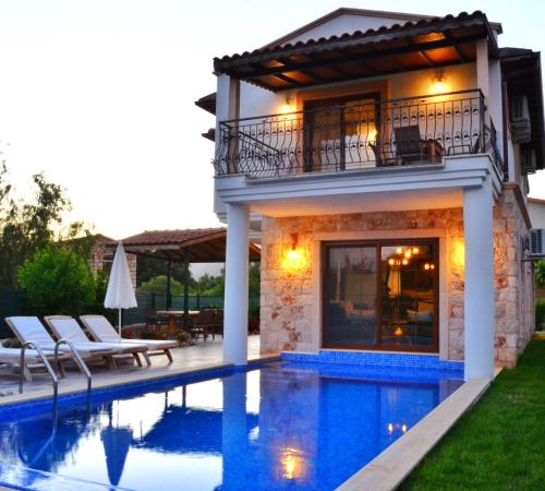 Villa Petunya, Kaş Bayındır mevkiinde 3 Odalı Özel Havuzlu Kiralık Villa - Birebirvilla