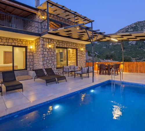 Villa Korkmaz 1, Fethiye, Faralya'da 4 Kişilik Deniz Manzaralı Villa - BirebirVilla