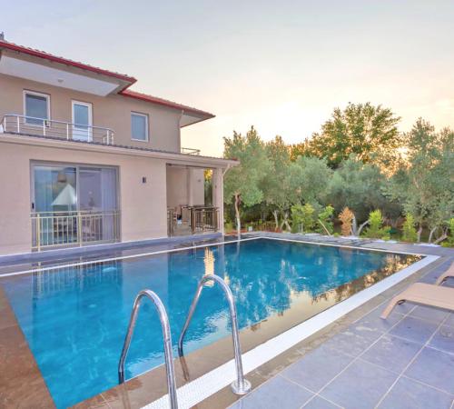 Villa Ceviz, Fethiye Karaçulha'da 3 Odalı Özel Havuzlu Villa - Birebirvilla