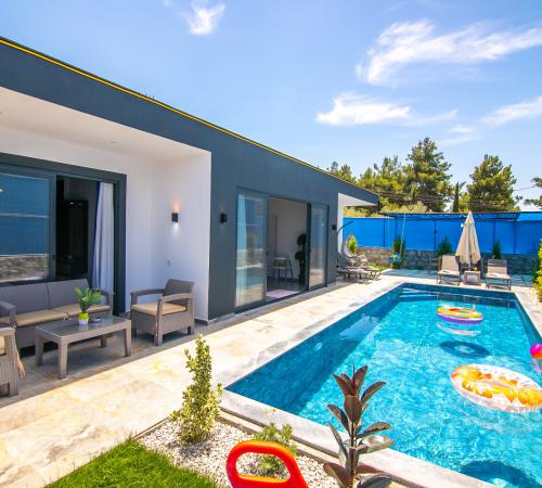 Villa Samuray, Kalkan, Çavdır'da 2 Odalı Muhafazakar Kiralık Villa - Birebirvilla