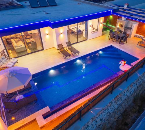 Villa Yol 2, Kalkan, Çavdır'da 2 Odalı Muhafazakar Kiralık Villa - Birebirvilla