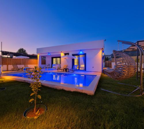 Villa Altın Trio, Fethiye Karaçulha'da 4 Kişilik Muhafazakar Kiralık Villa - Birebirvilla