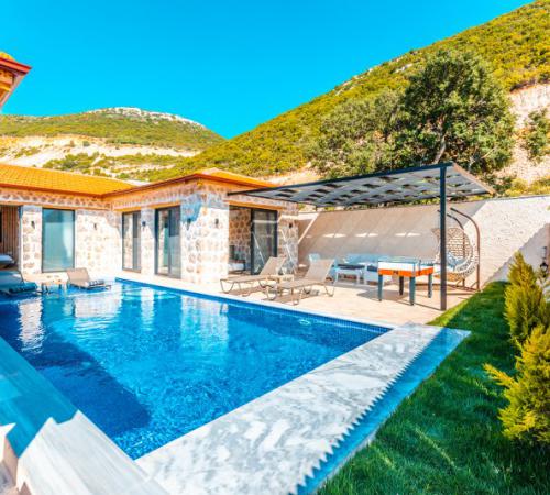 Villa Yaz 6, Kalkan Bezirgan'da 2 Odalı Jakuzili, sauna, hamam ve kapalı havuzlu Kiralık Villa - Birebirvilla