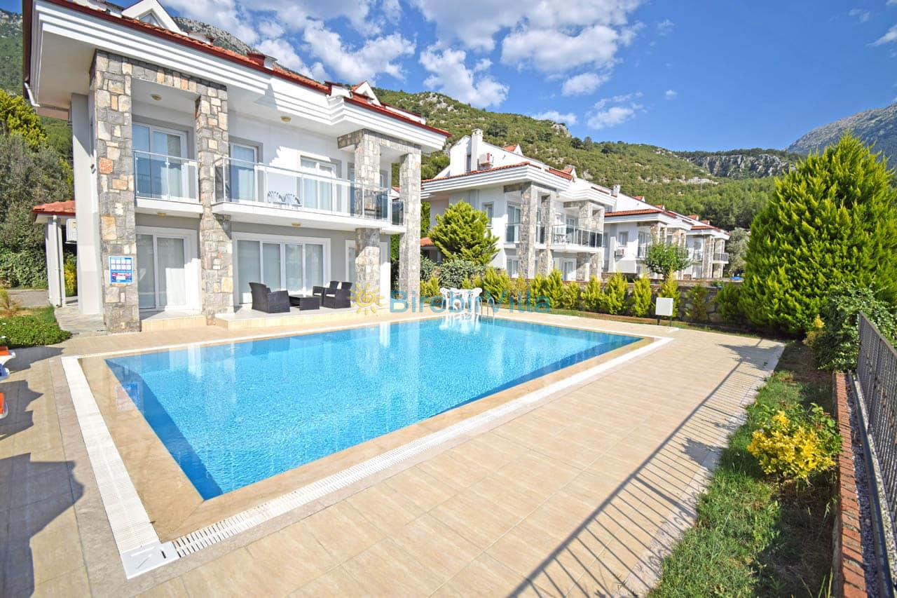 Villa-Elmas-5-3_575.jpg