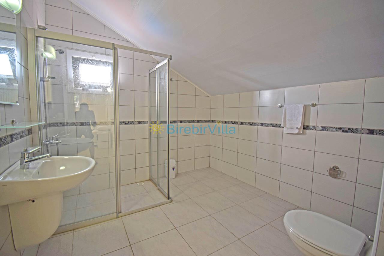 Villa-Elmas-7-23_556.jpg