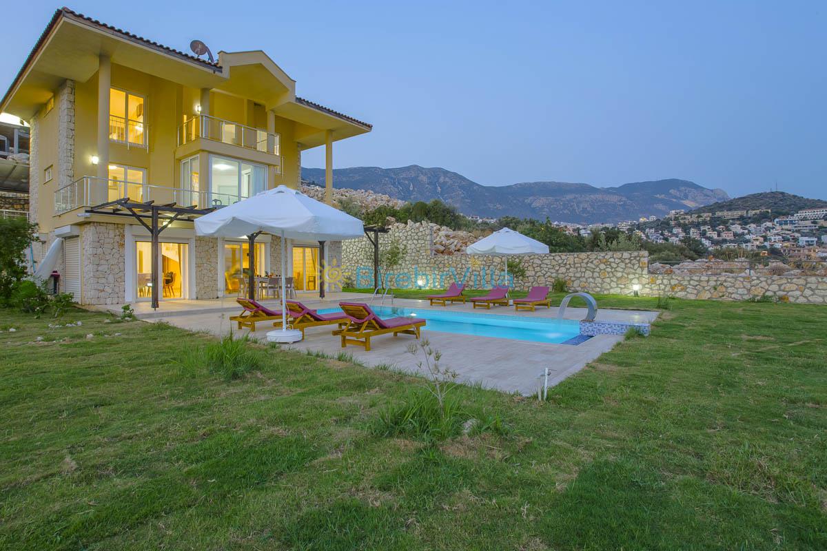 Villa-elena-1-45_408.jpg