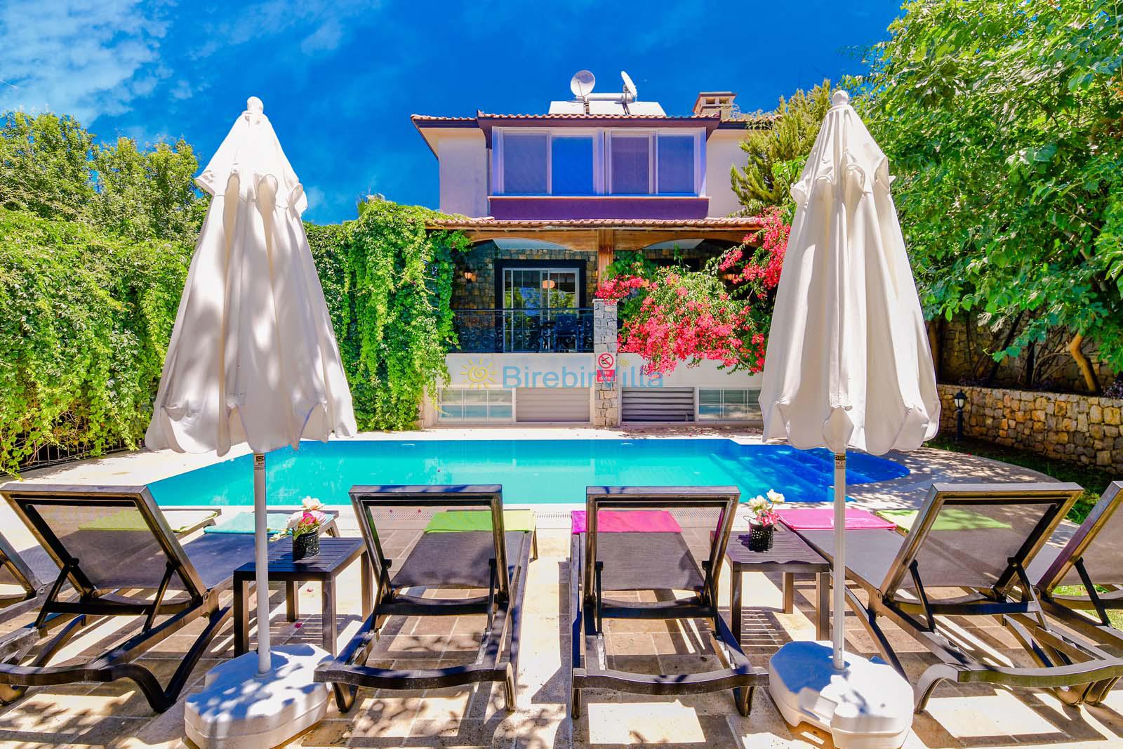 Villa Vega, Fethiye, Ovacık'da 10 Kişilik Havuz Isıtmalı Muhafazakar Villa - Birebirvilla